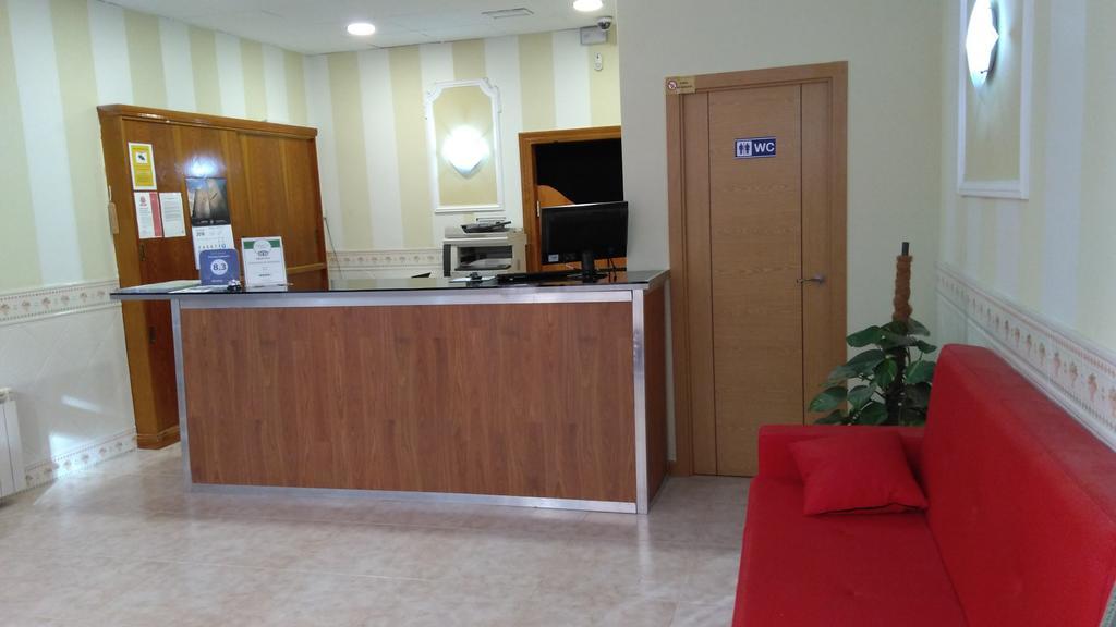 Pension Calfred II Logroño Kültér fotó